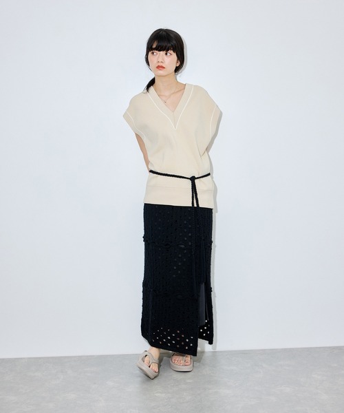 OOFOS(ウーフォス)の「【OOFOS(ウーフォス)】Oomega(サンダル・レディース・ベージュ/ブラック・25/23/24)」の3枚目の写真