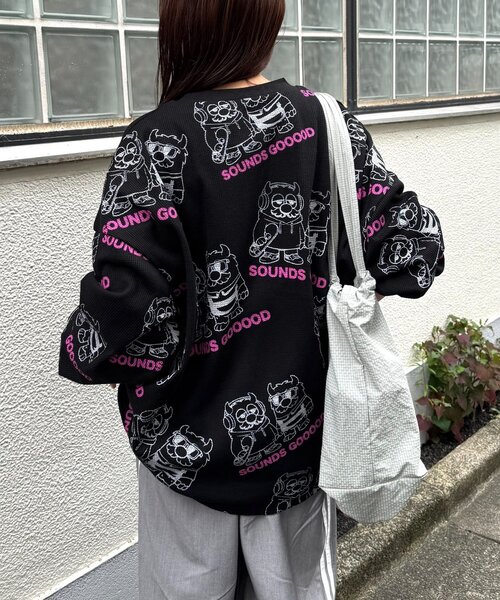 SOUNDSGOOOOD（サウンズグッド）の「【SOUNDS GOOOD】モンスター総柄ワッフルプリントロンTEE（Tシャツ/カットソー・メンズ・オフホワイト/ブラック/ピンク・ONE SIZE）」の18枚目の写真