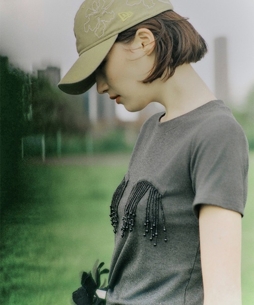 leinwande(ラインヴァンド)の「【leinwande】26AW新作 Beads Fringe T-shirt / ビーズフリンジTシャツ(Tシャツ/カットソー・レディース・GRAY/Navy/Mustard・ONE SIZE)」の4枚目の写真