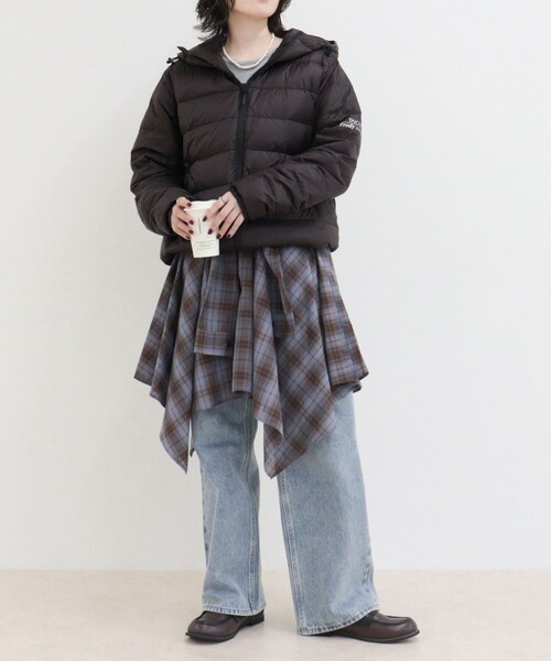 fredy emue（フレディエミュ）の「《別注》【TAION/タイオン】LIGHT DOWN HOODIE（ダウンジャケット/コート・レディース・ダークブラウン/ブラウン系その他/オフホワイト/ブラック・36/38）」の9枚目の写真