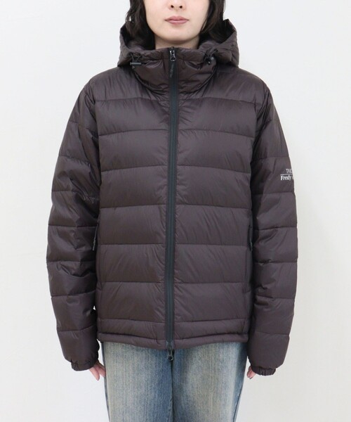 fredy emue（フレディエミュ）の「《別注》【TAION/タイオン】LIGHT DOWN HOODIE（ダウンジャケット/コート・レディース・ダークブラウン/ブラウン系その他/オフホワイト/ブラック・36/38）」の18枚目の写真