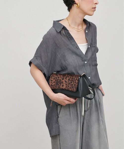 LARUTA(ラルータ)の「【LARUTA】コットンボイルシアーデニム半袖シャツ(シャツ/ブラウス・レディース・ブルー/ブラック/サックスブルー・MEDIUM)」の9枚目の写真