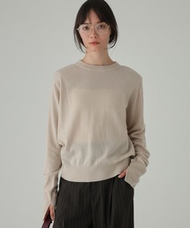 肩パッドクルーネックニット