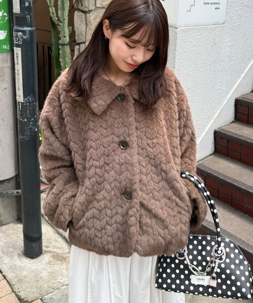 CIAOPANIC(チャオパニック)の「【2サイズ展開】アソートバンビ柄ファージャケット(ブルゾン・レディース・ブラウン/ベージュ系その他/ブラウン系その他/キャメル/ベージュ・1/0)」の22枚目の写真