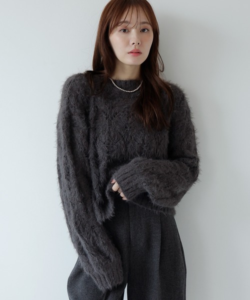 AMUU. PRECIEUSE(アムープレシューズ)の「モールフェザー透かし編みニット(ニット/セーター・レディース・アイボリー/チャコールグレー/ブラウン/ピンク・FREE)」の12枚目の写真