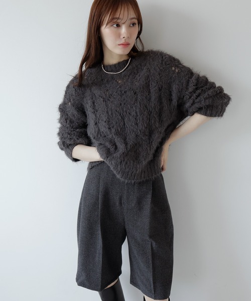 AMUU. PRECIEUSE(アムープレシューズ)の「モールフェザー透かし編みニット(ニット/セーター・レディース・アイボリー/チャコールグレー/ブラウン/ピンク・FREE)」の15枚目の写真