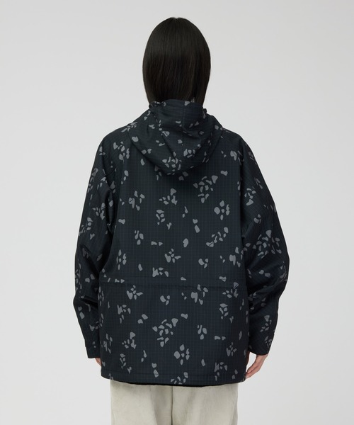 Snow Peak(スノーピーク)の「Snow Peak / Reflective Night Camo Jacket リフレクティブナイト カモ ジャケット(マウンテンパーカー・メンズ・グレー/グリーン・S/M/L/XL)」の7枚目の写真
