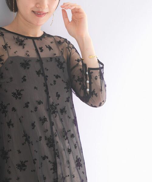 URBAN RESEARCH ROSSO WOMEN（アーバンリサーチ　ロッソ）の「kaene　フロッキーサテン2WAYドレス（ワンピース・レディース・ブラック系その他・36）」の2枚目の写真