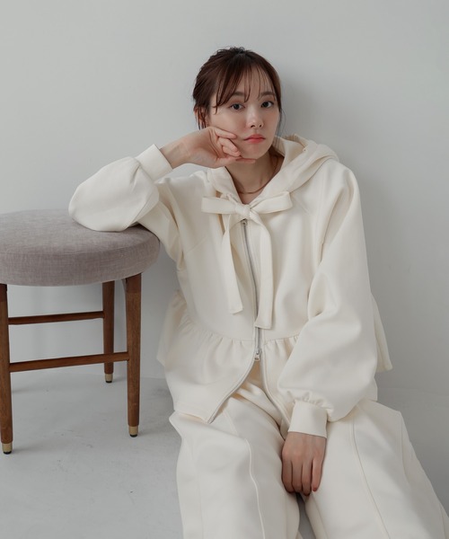 AMUU. PRECIEUSE（アムープレシューズ）の「【SETUP対応】ポンチペプラムリボンパーカー（パーカー・レディース・グレー/アイボリー/ピンク/ブラック・FREE）」の12枚目の写真