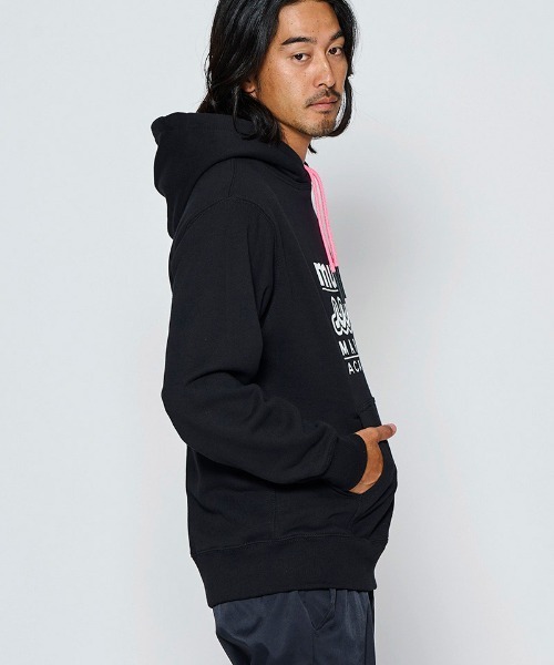 ACANTHUS(アカンサス)の「mpa4244- W-name logo hoodie ロゴパーカー(MA2726)(パーカー・メンズ・ホワイト/ブラック/ネイビー・XL/L/M/S)」の8枚目の写真