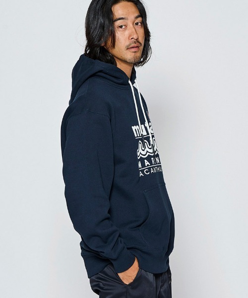 ACANTHUS(アカンサス)の「mpa4244- W-name logo hoodie ロゴパーカー(MA2726)(パーカー・メンズ・ホワイト/ブラック/ネイビー・XL/L/M/S)」の11枚目の写真