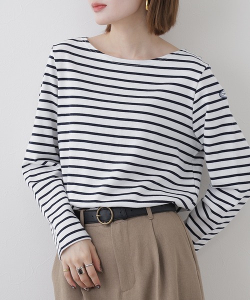 OMNES(オムネス)の「コットン長袖ボーダーTシャツ(Tシャツ/カットソー・レディース・ベージュ/ベージュ×ブラック/ホワイト×ピンク/ホワイト×ネイビー/ベージュ系その他/マルチ/ベージュ系その他2/ブラウン・M)」の2枚目の写真