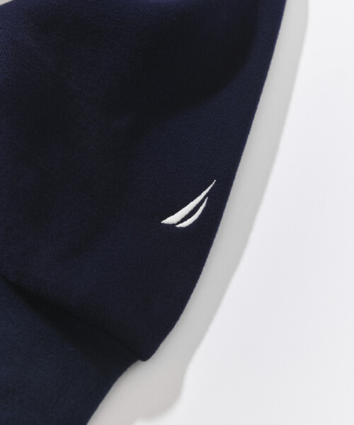 NAUTICA(ノーティカ)の「NAUTICA/ノーティカ リラックスフィット NYCロゴ クルーネックスウェット(スウェット・メンズ・オレンジ/グリーン/ブルー/ブラック/ネイビー/ライトグレー・X-LARGE/MEDIUM/LARGE/XX-LARGE)」の18枚目の写真