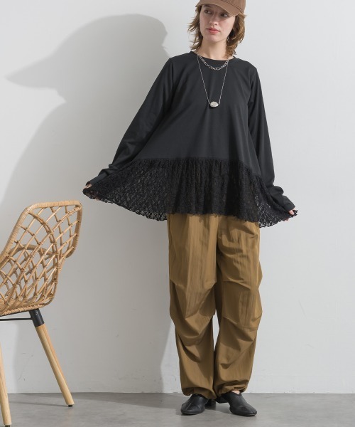 le colis(ルコリ)の「天竺×ストレッチレース・ドットチュール 裾ヘムレースプルオーバー(Tシャツ/カットソー・レディース・オフホワイト/チャコールグレー/ホワイト/ブラック・FREE)」の14枚目の写真