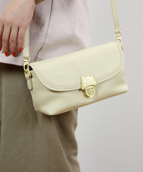 tsumori chisato CARRY（ツモリチサトキャリー）の「カリヤネコ　ショルダーバッグ（ショルダーバッグ・レディース・ブラック/ベージュ/ブラウン/グリーン/ネイビー/ボルドー/カーキ/サックスブルー/パープル・FREE）」の3枚目の写真