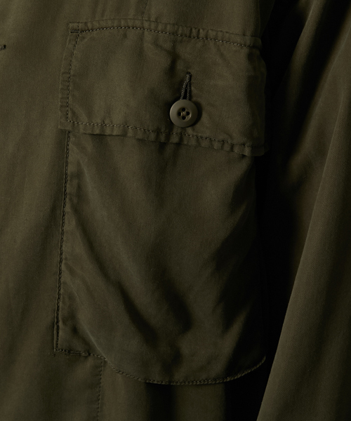 AMERICAN RAG CIE（アメリカンラグシー）の「テンセル 長袖ファティーグシャツ（シャツ/ブラウス・メンズ・オリーブ・2/1/3）」の6枚目の写真