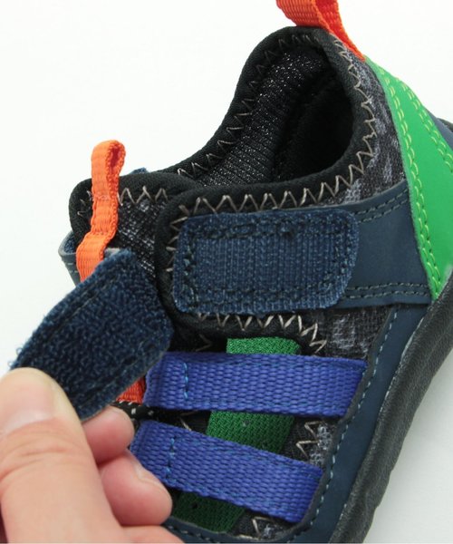 BREEZE（ブリーズ）の「IFME トドラーサンダル（サンダル・キッズ・レッド/ブラック/カーキ・21/20/17/18/16/19）」の19枚目の写真