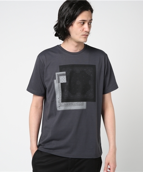 WEGO（ウィゴー）の「WEGO/バンダナプリントTシャツ（Tシャツ/カットソー・メンズ・ブラック/ホワイト・MEDIUM/LARGE）」の2枚目の写真