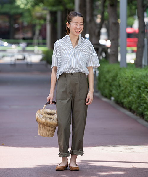 NATURAL BEAUTY BASIC（ナチュラルビューティーベーシック）の「ファートリミングホールショルダーバッグ（ショルダーバッグ・レディース・ブラック/ベージュ・ﾌﾘ-）」の11枚目の写真