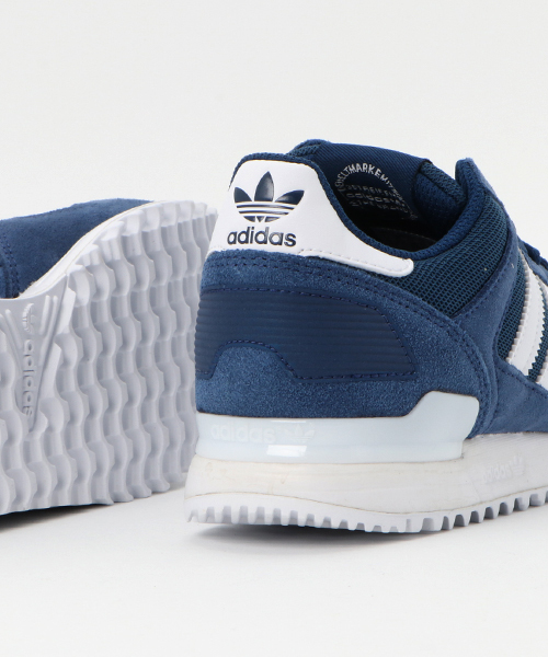 adidas（アディダス）の「オリジナルス ゼットエックス [ZX 700]（スニーカー・メンズ・ネイビー/グレー/ブラック/レッド・22.0cm/26.5cm/27.5cm/22.5cm/25.0cm/28.0cm/23.5cm/25.5cm/24.5cm/23.0cm/29.0cm/26.0cm/27.0cm/28.5cm/24.0cm/30.0cm/29.5cm）」の8枚目の写真
