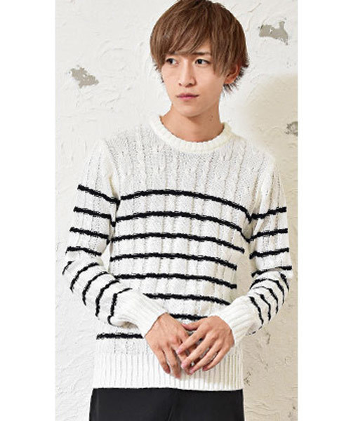 MinoriTY（マイノリティ）の「ケーブルクルーネックニット（ニット/セーター・メンズ・オフホワイト/ブラック系その他2/レッド/ロイヤルブルー/グレー系その他/グレー系その他3/ホワイト系その他/ブラック系その他3/ブラック/レッド系その他/レッド系その他2/ベージュ系その他/ブラック系その他/グレー系その他2/ブルー系その他/ブルー系その他3/ブルー系その他2・M/XL/L）」の3枚目の写真