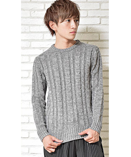 MinoriTY（マイノリティ）の「ケーブルクルーネックニット（ニット/セーター・メンズ・オフホワイト/ブラック系その他2/レッド/ロイヤルブルー/グレー系その他/グレー系その他3/ホワイト系その他/ブラック系その他3/ブラック/レッド系その他/レッド系その他2/ベージュ系その他/ブラック系その他/グレー系その他2/ブルー系その他/ブルー系その他3/ブルー系その他2・M/XL/L）」の8枚目の写真