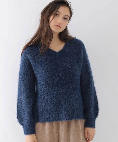 earth music&ecology（アースミュージックアンドエコロジー）の「・シャギーVネックニットプルオーバー（ニット/セーター・レディース・ライトグレー/ベージュ/ネイビー/オフホワイト/ミント/ピンクベージュ・FREE）」の5枚目の写真