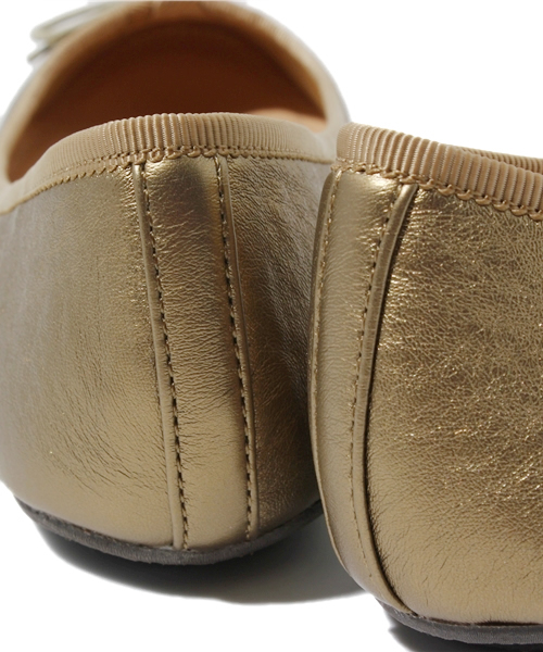 Boisson Chocolat（ボワソンショコラ）の「ボワソン ショコラ/B バレリーナ ﾌﾗｯﾄｼｭｰｽﾞ（バレエシューズ・レディース・ゴールド/ブラック/グレー/ベージュ・23.5cm/24cm/24.5cm/22cm/22.5cm/23cm/25cm）」の10枚目の写真