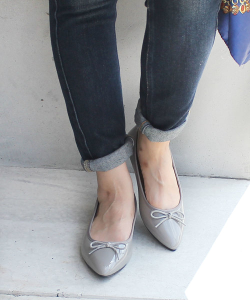 AmiAmi（アミアミ）の「【まいにちバレエ】ポインテッドトゥバレエシューズ/バレエコア（バレエシューズ・レディース・シルバー/ベージュ系その他2/パープル系その他/ベージュ系その他/パイソン/ブラック系その他/レオパード/グリーン系その他/ブラック/マスタード/ブルー系その他/パープル/レッド/グレー/ワイン/グレー系その他/ネイビー/オレンジ/ブラック系その他2/ブラック系その他3/ブラック系その他4/コーラル/グレイッシュブルー/グレイッシュベージュ/ピンクベージュ/シルバー系その他/レッド系その他/ホワイト×シルバー/ホワイト/ライトグレー/チェック/ブラック系その他5/レモンイエロー/ブルー系その他2/ブラウン/カーキ/ラベンダー/アイボリー/ベージュ系その他3/ナチュラル/ブラック×ホワイト/ブラック系その他6/キャメル/イエロー×グリーン/ベージュ系その他4/サンドベージュ/グレー系その他2/ベージュ系その他5/ホワイト×ブラック/ライトオリーブ/ベージュ系その他6/ゴールド/ブラック×シルバー/ホワイト系その他/ブラック系その他7/レッド系その他2/ホワイト系その他2/シルバー系その他2/その他/その他1/その他2・35/38/39/37/40/36）」の19枚目の写真