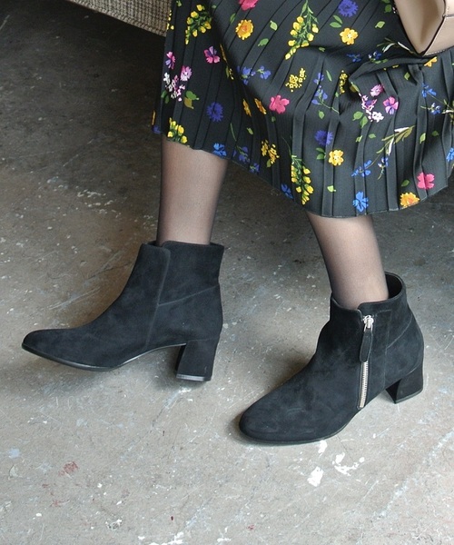 セール Above And Beyond ラウンドトウサイドジップショートブーツ 7007 ブーツ Inter Chaussures インターショシュール のファッション通販 Zozotown