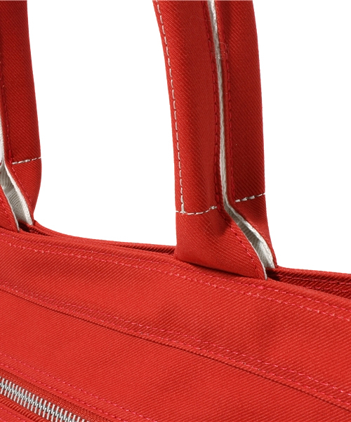 PORTER(ポーター)の「PORTER GIRL NAKED TOTE BAG MEDIUM <B印 YOSHIDA SELECT>(トートバッグ・レディース・ベージュ/レッド/ネイビー・ONE SIZE)」の6枚目の写真