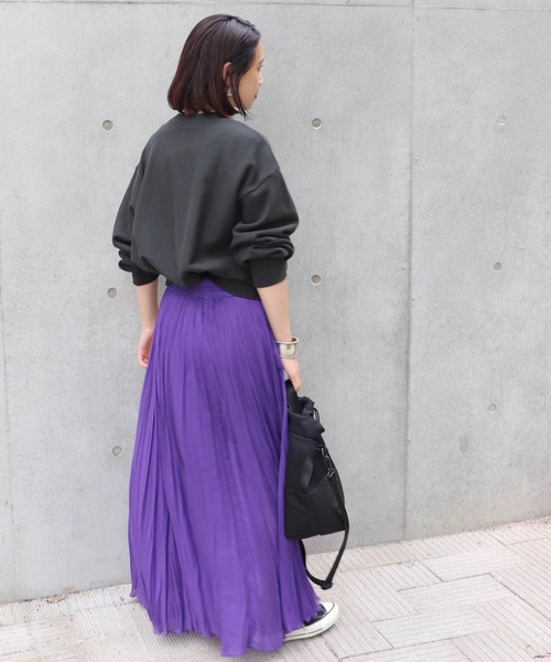 journal standard L'essage（ジャーナルスタンダードレサージュ）の「otonaMUSE*ウラケドルマンクルー◆（スウェット・レディース・ブラック/グリーン/ボルドー・FREE）」の6枚目の写真