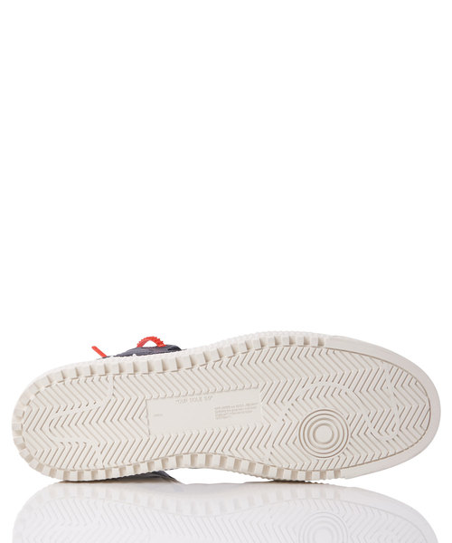 off white（オフホワイト）の「Off-White “OFF COURT”スニーカー（スニーカー・メンズ・ブラック・41/42/43/40）」の4枚目の写真