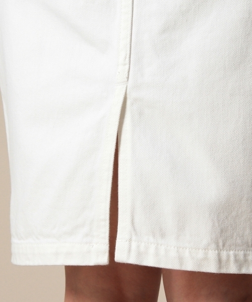 BEAUTY&YOUTH UNITED ARROWS（ビューティーアンドユースユナイテッドアローズ）の「BYTU セルビッチデニムタイトスカート◆（デニムスカート・レディース・ホワイト/ネイビー・27inch/28inch）」の6枚目の写真