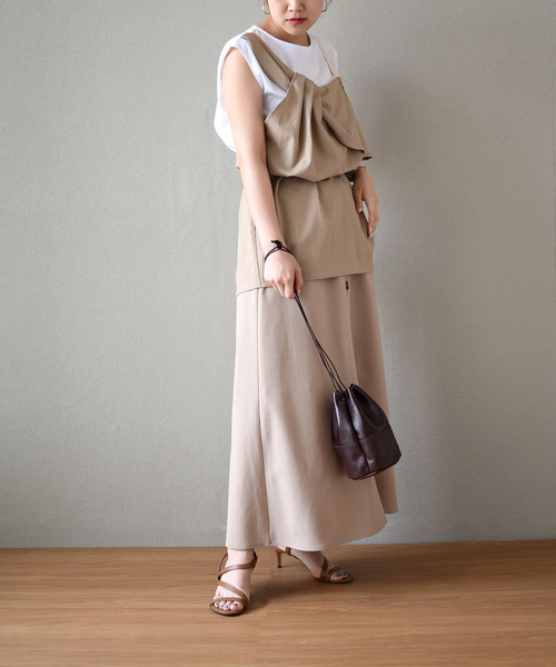 LHELBIE(レルビエ)の「レイヤードビスチェノースリトップス(Tシャツ/カットソー・レディース・ブラック/ベージュ/カーキ・M)」の22枚目の写真