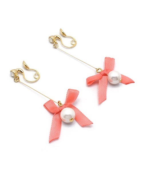 gargle（ガーグル）の「【 zoule / ゾーラ 】ribbon&shell pearl(ニッケルフリー)（イヤリング・レディース・ブラック/ベージュ/ピンク/シルバー/ゴールド・FREE）」の4枚目の写真