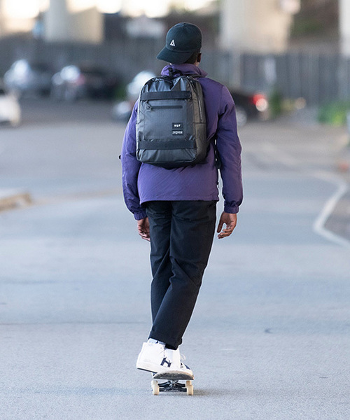 HUF（ハフ）の「HUF X JANSPORT SKATE BREAK LS ハフ コラボ バックパック オンライン限定（バックパック