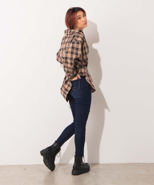 WEGO(ウィゴー)の「WEGO/ルーズカラーチェックシャツ(シャツ/ブラウス・レディース・ベージュ系その他2/パープル系その他2/ブラック系その他2/ベージュ系その他3・FREE)」の7枚目の写真