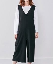 ＩＥＤＩＴ深Ｖネックですっきり見えるリップルカットソーオールインワン