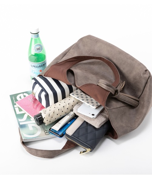 ALTROSE（アルトローズ）の「トートバッグ [ルース]（トートバッグ・レディース・ブラウン/アイボリー/キャメル/ブラック/グレー/ワイン/ベージュ/グレー系その他/ブラック系その他/ブラウン系その他・FREE）」の11枚目の写真