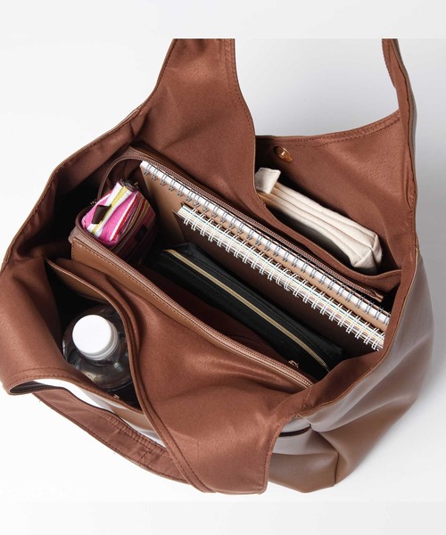 ALTROSE（アルトローズ）の「トートバッグ [ルース]（トートバッグ・レディース・ブラウン/アイボリー/キャメル/ブラック/グレー/ワイン/ベージュ/グレー系その他/ブラック系その他/ブラウン系その他・FREE）」の22枚目の写真