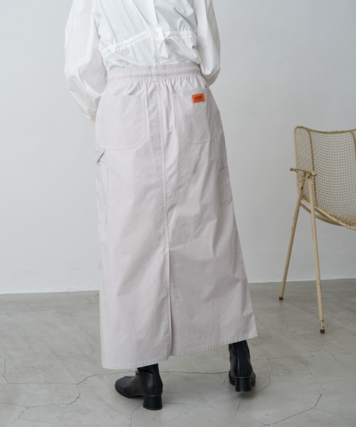 UNIVERSAL OVERALL（ユニバーサルオーバーオール）の「UNIVERSAL OVERALL ユニバーサルオーバーオール CHEF PAINTER LONG SKIRT シェフ ペインター ロングスカート（スカート・レディース・ベージュ/グレー/グレー系その他/オリーブ/オレンジ・M/L）」の22枚目の写真