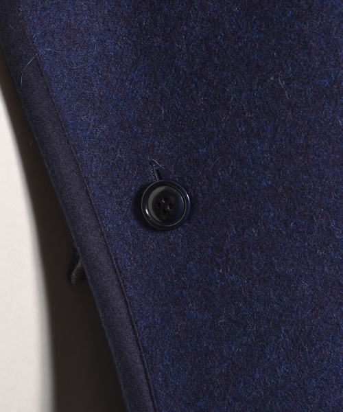 AMERICAN RAG CIE（アメリカンラグシー）の「ダブルフェイスポンチョコート/214-AMR-dms-L142-CO109（ポンチョ・レディース・アイボリー/ネイビー・FREE）」の8枚目の写真