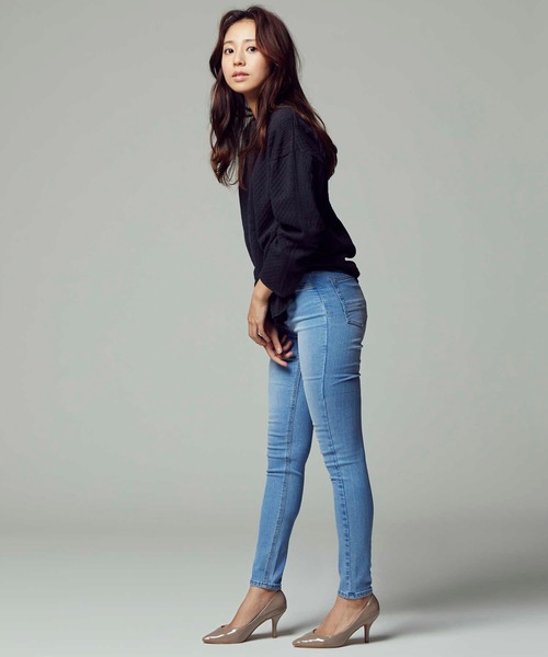 BACK NUMBER（バックナンバー）の「【BACK NUMBER】「SECRET LINE」 ハイライズスキニーデニムパンツ（デニムパンツ・レディース・ダークインディゴブルー/ライトインディゴブルー/ノンウォッシュ・L/M/S/XS）」の17枚目の写真