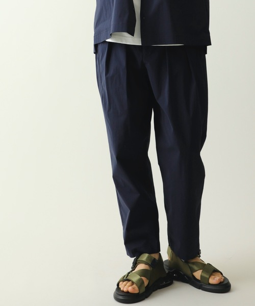 マイクロタイプライター ツータック イージーテーパード ワイドパンツ