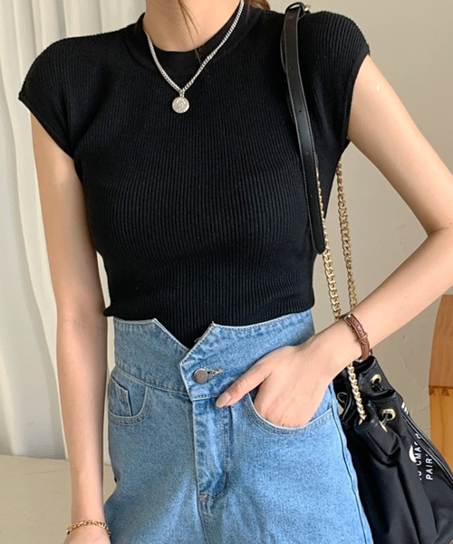 Doula Doula(ドゥーラドゥーラ)の「フレンチスリーブサマーハイネックリブニット(ニット/セーター・レディース・ホワイト/ブラック/ブルー/グレー/ピンク/パープル/テラコッタ/キャメル/アイボリー/ブラウン系その他/ブルー系その他/パープル系その他/ピンク系その他/ホワイト系その他/ブラック系その他/グレー系その他2/グレー系その他/ブラック系その他2/イエロー系その他2/ホワイト系その他2/ピンク系その他2/パープル系その他2/ホワイト系その他3/ブラウン系その他2/ブルー系その他2/ホワイト系その他4/イエロー系その他・FREE)」の9枚目の写真