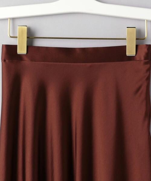 UNITED ARROWS(ユナイテッドアローズ)の「UWFM TA/P サテン マキシスカート 20FW(スカート・レディース・オリーブ/ダークブラウン/ナチュラル・40/38/36)」の17枚目の写真