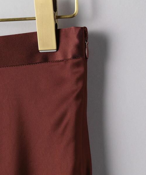 UNITED ARROWS(ユナイテッドアローズ)の「UWFM TA/P サテン マキシスカート 20FW(スカート・レディース・オリーブ/ダークブラウン/ナチュラル・40/38/36)」の16枚目の写真