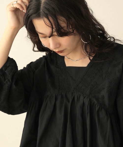 Bab（バブ）の「【WEB限定】Made in India◆刺繍パフスリーブギャザーブラウス（シャツ/ブラウス・レディース・ブラック/オフホワイト/モカ・38）」の22枚目の写真