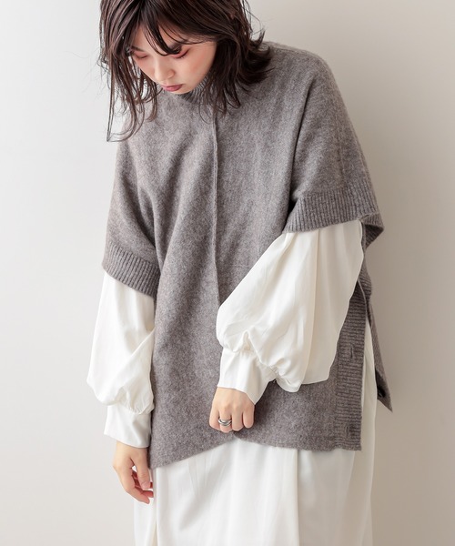 natural couture（ナチュラルクチュール）の「ベストにもなる2WAYポンチョ（ニット/セーター・レディース・ブラック/モカ/ライトベージュ・FREE）」の10枚目の写真